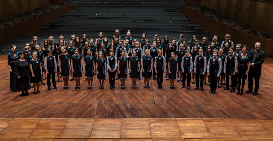Hungarian Radio Children's Choir Christmas Concert