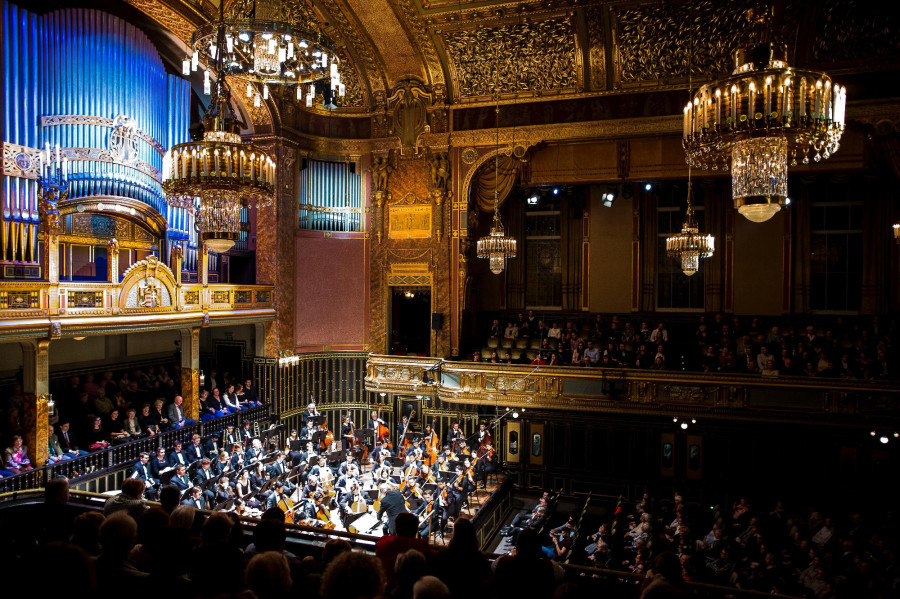 Choir and orchestra of the Princeton University