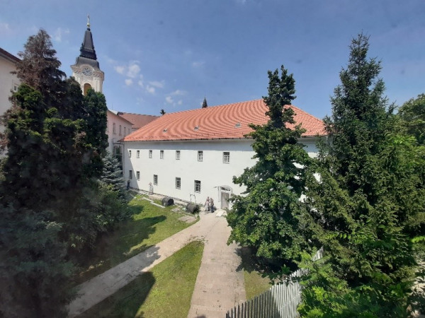 Befejeződött a kolostorépület külső felújítása