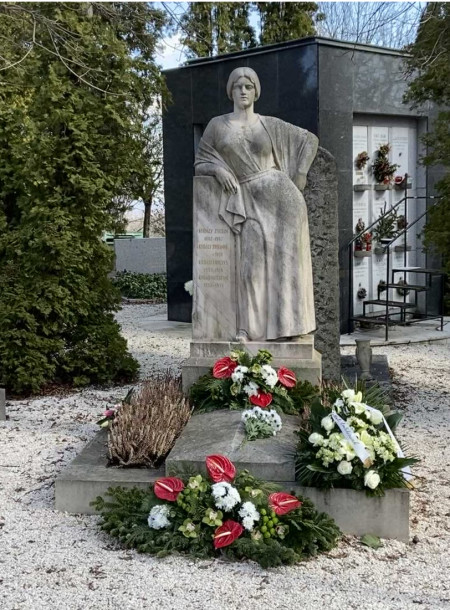 At Kodály's grave